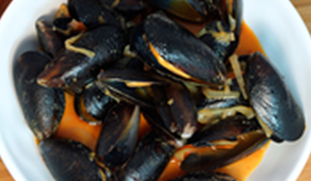 CHA! Buttery Steamed Mussels with Grilled Bread